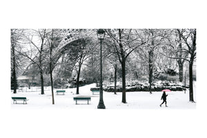 Mystères de Paris - Tour Eiffel dans la neige